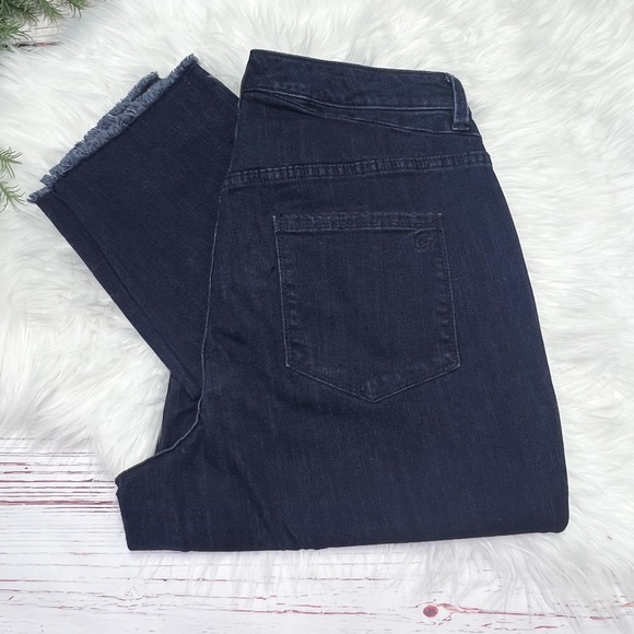 👖|•SUSAN GRAVER•| Dark Wash Girlfriend Jeans Size 14 L28👖 - Picture 1 of 6